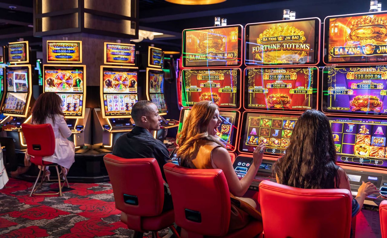 bet 577 Sic Bo page showing organized casino-style entertainment access